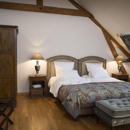 Aux Charmes De Maintenon Ruang foto