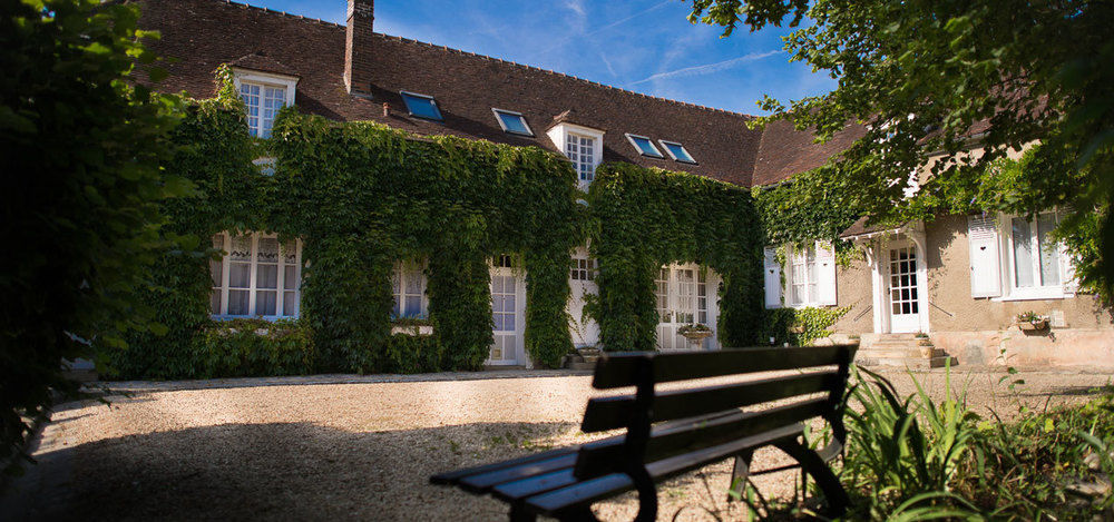 Aux Charmes De Maintenon Bagian luar foto